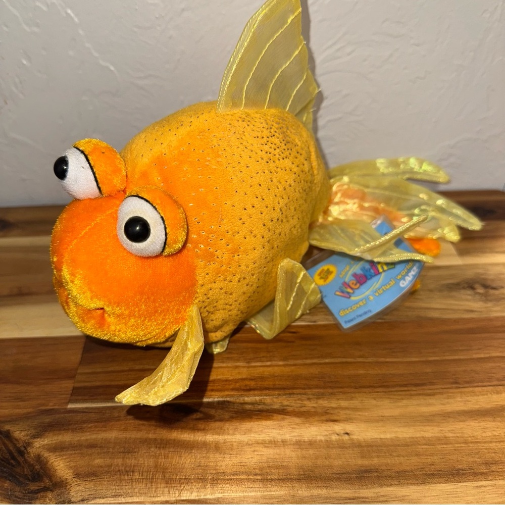 Webkinz Ganz Retired Fantail Goldfish(HM218)Stuffed Animal With New Unused Code!